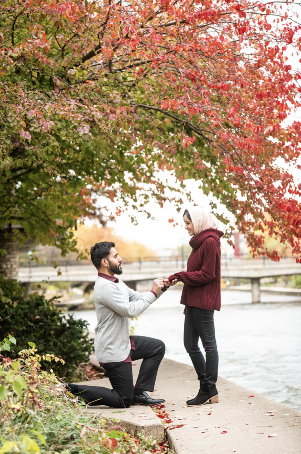 Engagement Photos Fall Outfit Guide